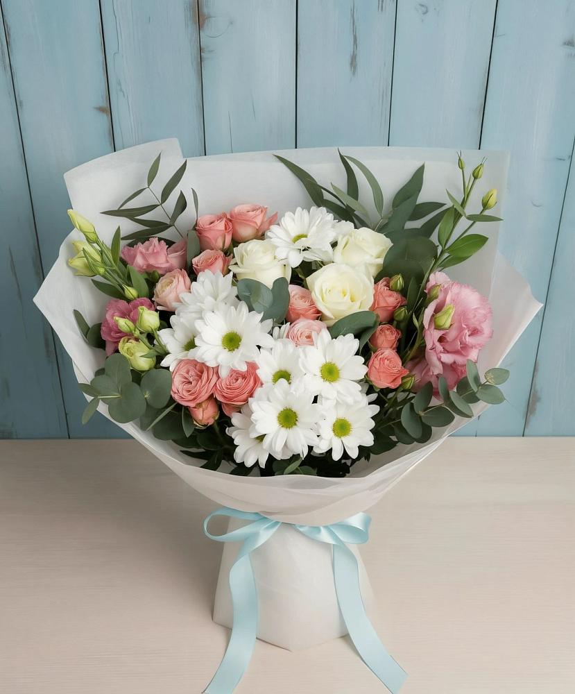 Букет цветов из: Розы, Лизиантусы и Хризантемы в Лычково