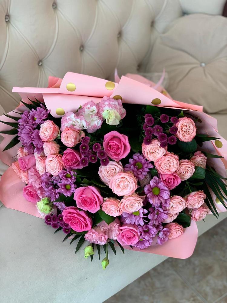 Букет цветов из: Хризантемы, Розы и Лизиантусы в Лычково