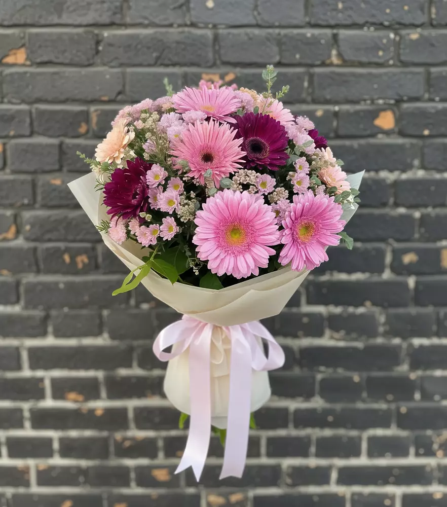 Букет цветов из: Герберы и Хризантемы в Лычково