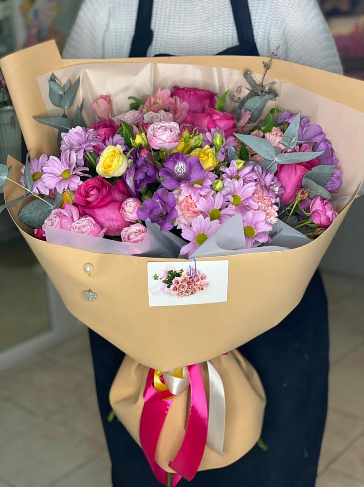 Букет цветов из: Хризантемы, Гвоздики и Альстромерии в Лычково