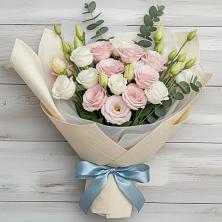 Букет цветов из:  Лизиантусы в Лычково