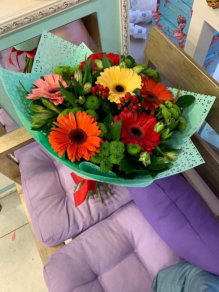 Букет цветов из: Герберы, Хризантемы и Альстромерии в Лычково