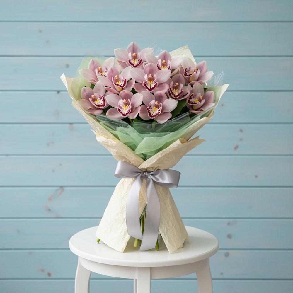 Букет цветов из: Орхидеи и Розы в Лычково