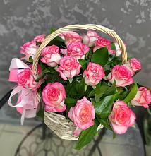 Цветочная композиция из Розы в корзине в Лычково