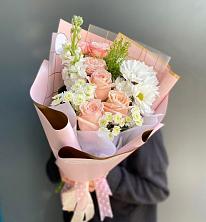 Букет цветов из:  Хризантемы и Розы в Лычково