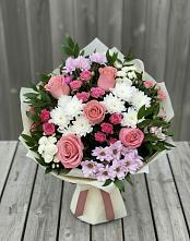 Букет цветов из:  Альстромерии, Гвоздики, Розы и Хризантемы в Лычково