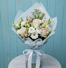 Букет цветов из:  Розы и Лизиантусы в Лычково
