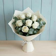 Букет Белые розы в Эвкалипте в Лычково