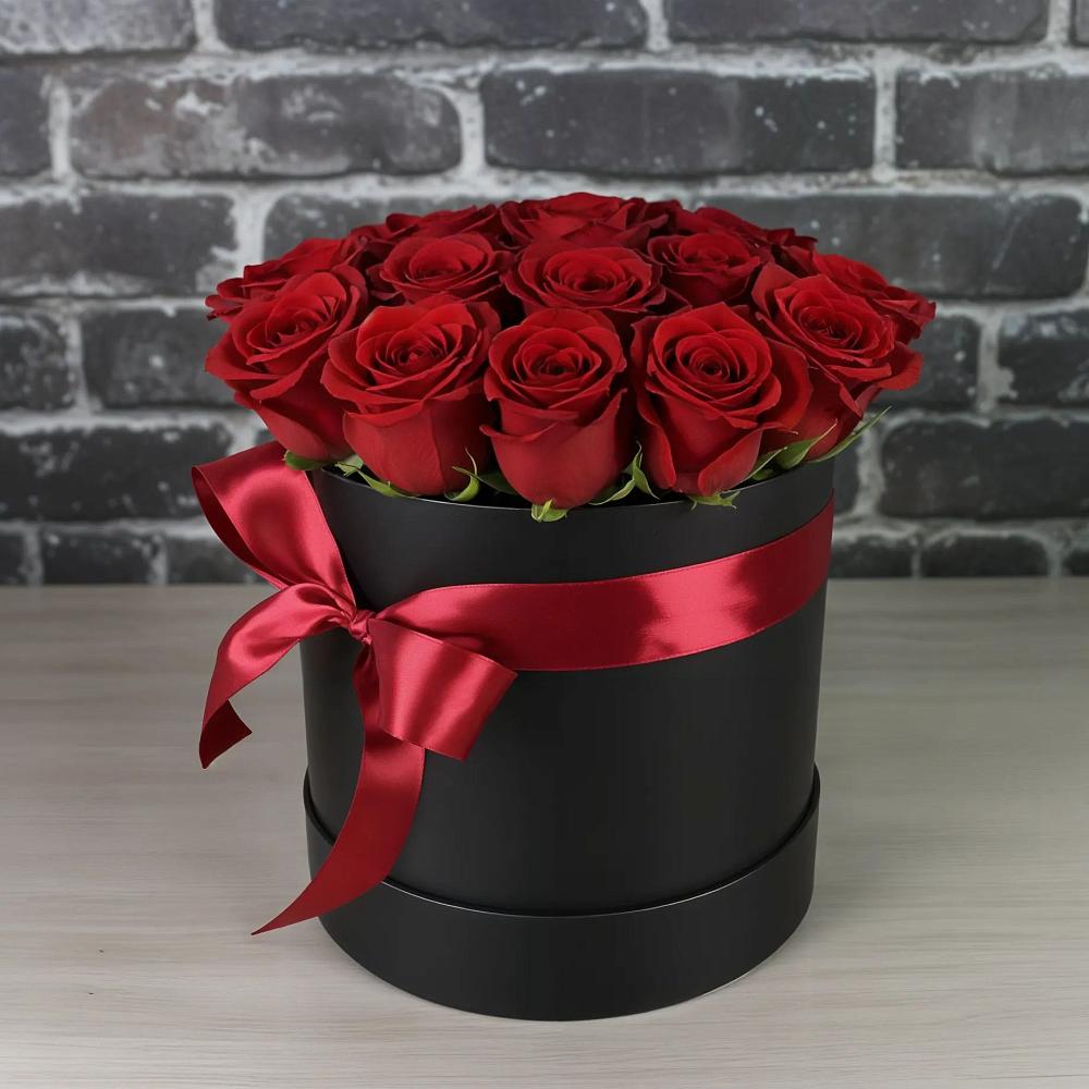 Цветочная композиция из Розы в шляпной коробке в Лычково