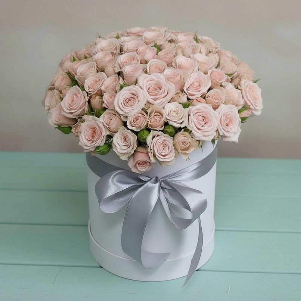 Цветочная композиция из Розы в шляпной коробке в Лычково