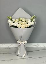 Букет цветов из:  Розы и Лизиантусы в Лычково